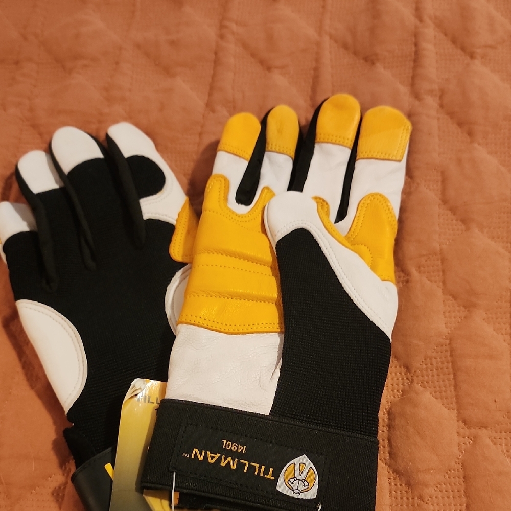 Black and Yellow Work Gloves